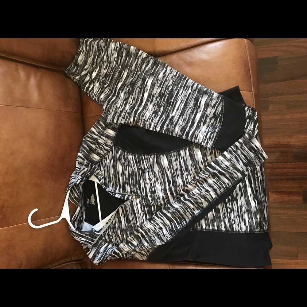 Black and white athletic set